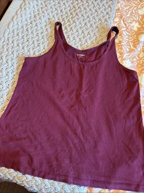 Old Navy Women's Maroon Scoop Neck Tank Top